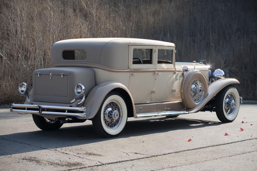  Duesenberg J232/2261 Arlington Sedan LWB by Derham 1930 года  (фото 5 из 13)